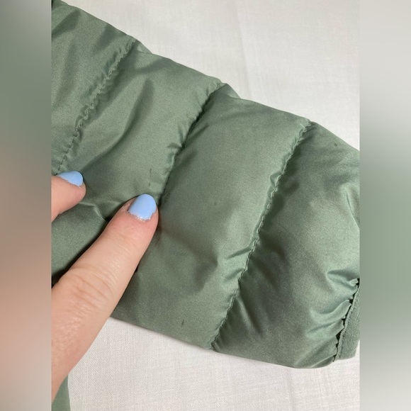 GAP baby 3-6 months puffer jacket Grogu *has some marks* - Picture 7 of 16